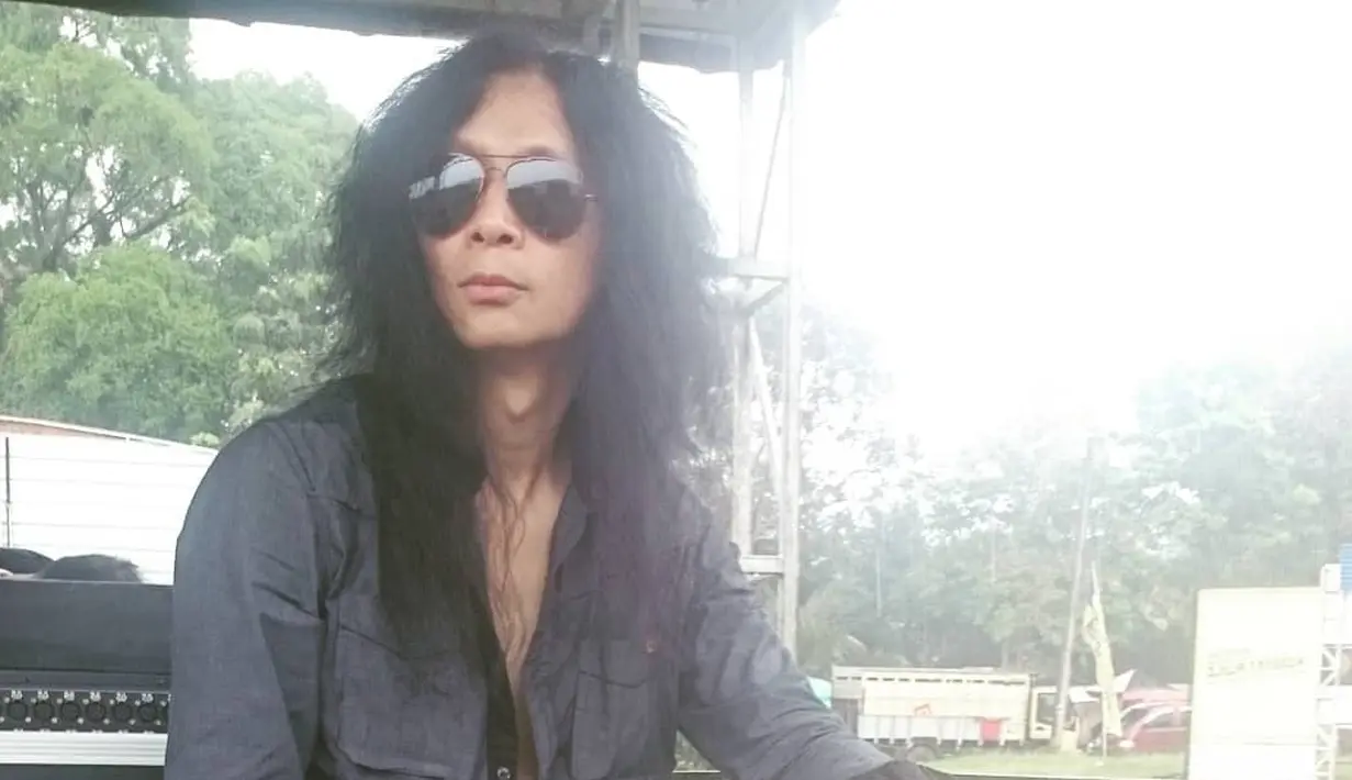 John Paul Ivan mempelajari Islam sejak 2006, ia pun semakin mantap menjadi seorang muslim. (Foto: instagram.com/i_am_john_paul_ivan)