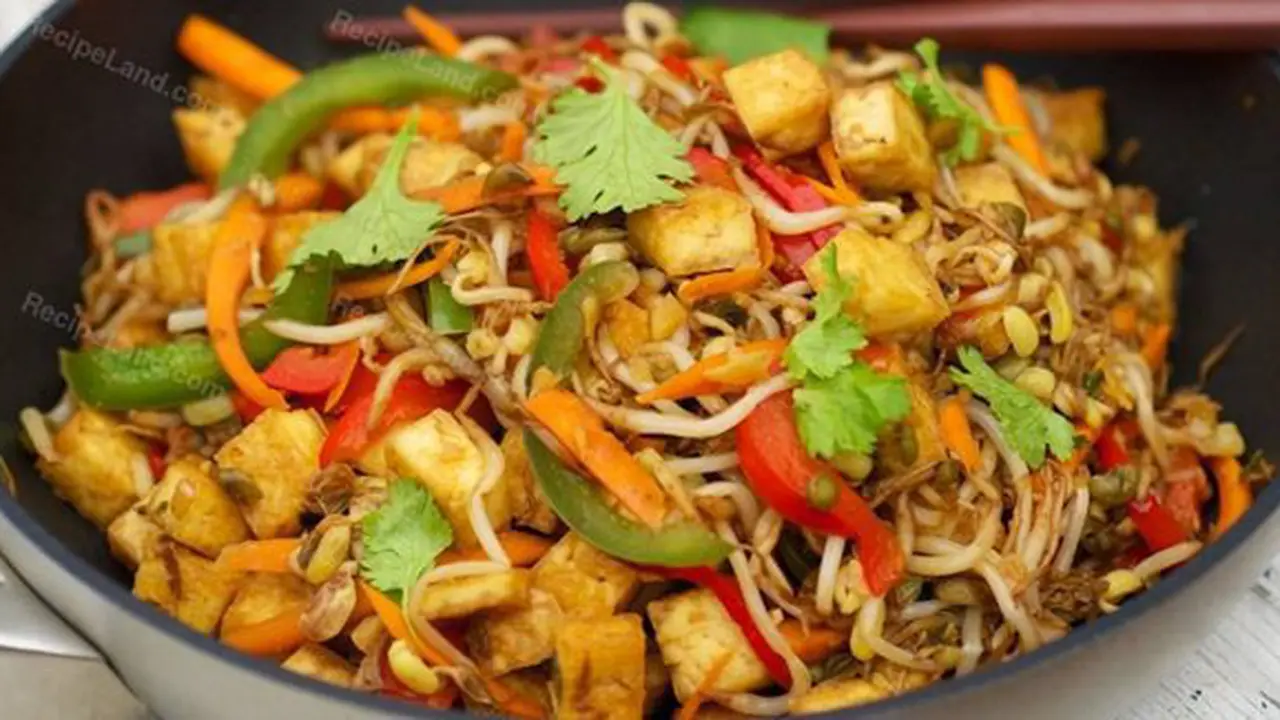 Resep tumis tahu kecambah/copyright RecipeLand.com