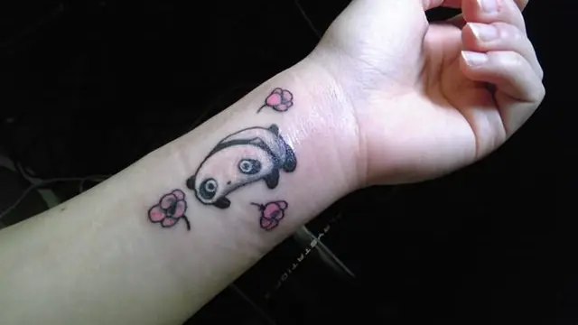 6 Tato Bentuk Panda Ini Unik Banget, Ada yang Bikin Ngakak