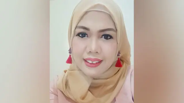 Elly Sugigi