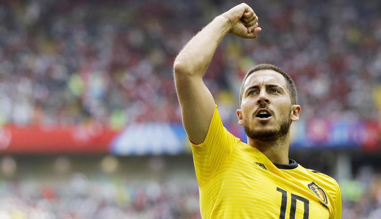 5. Eden Hazard (Belgia) - Pemain Chelsea ini merupakan pemain terpenting bagi Belgia. Dengan tersingkirnya Ronaldo dan Messi dari Piala Dunia membuat peluang kapten Belgia ini meraih Ballon d'Or semakin besar. (AP/Matthias Schrader)