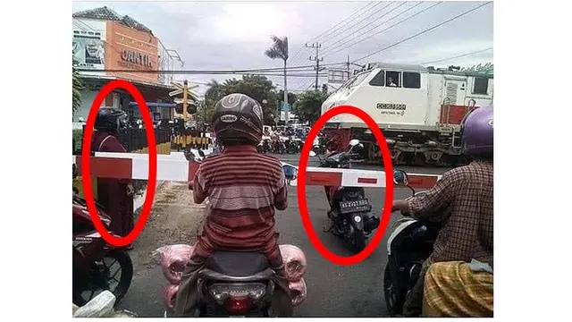 Kelakuan nyeleneh (Sumber: Instagram/recehtapisayang)
