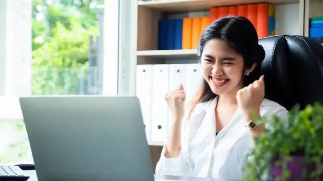 Ilustrasi bekerja, karyawan, semangat