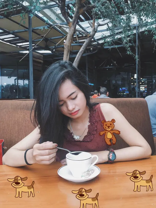 Potret Ulfi Damayanti putri Elly Sugigi