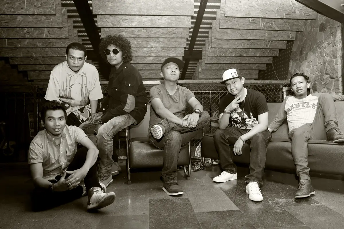 T-Five