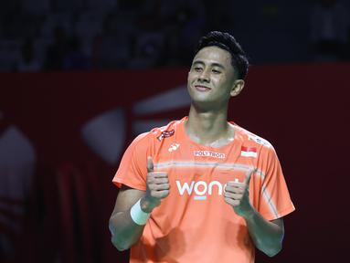 Tunggal putra Indonesia, Alwi Farhan, melakukan selebrasi setelah mengalahkan wakil India, Lakhsya Sen, di Istora Senayan, Selasa (2/6/2026). Alwi Farhan menang dengan skor 21-19, 21-16. (Bola.com/M Iqbal Ichsan)