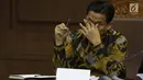 Terdakwa dugaan suap/gratifikasi terkait kerjasama pengangkutan dengan PT HTK yang juga anggota komisi VI DPR RI, Bowo Sidik Pangarso saat sidang lanjutan di Pengadilan Tipikor, Jakarta, Rabu (20/8/2019). Sidang mendengar keterangan saksi-saksi. (Liputan6.com/Helmi Fithriansyah)