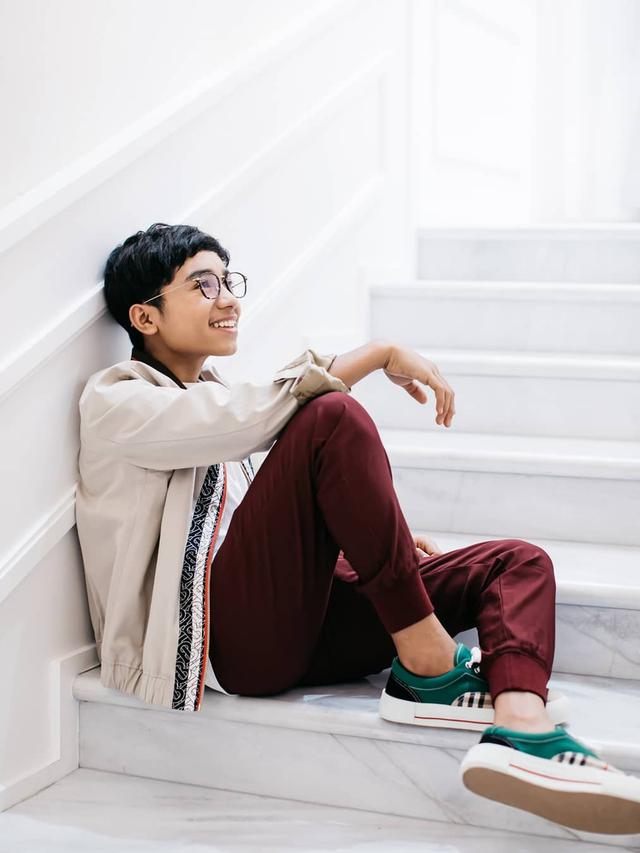 Beranjak Dewasa, Ini 7 Potret Transformasi Betrand Peto yang Baru Berulang Tahun ke-16