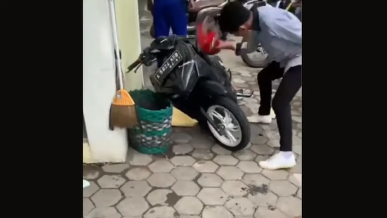 Mahasiswa UMK Merusak Motor Penucri Helm