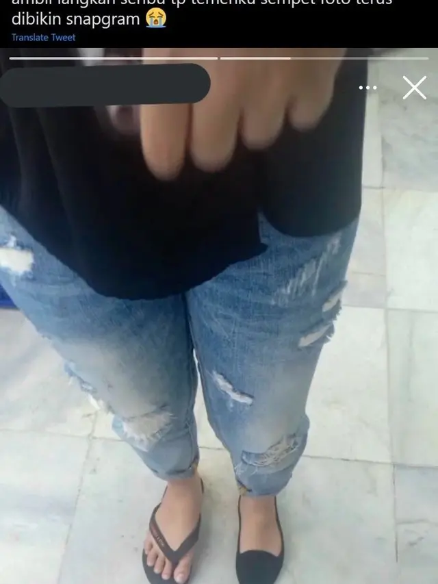 Tak Hanya saat Jumatan, 6 Curhatan Orang Ketika Sandalnya Tertukar Ini Bikin Ketawa