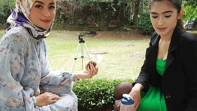 6 Momen Reuni Duo Ratu FTV Imel PC dan Revi Mariska, Curi Perhatian
