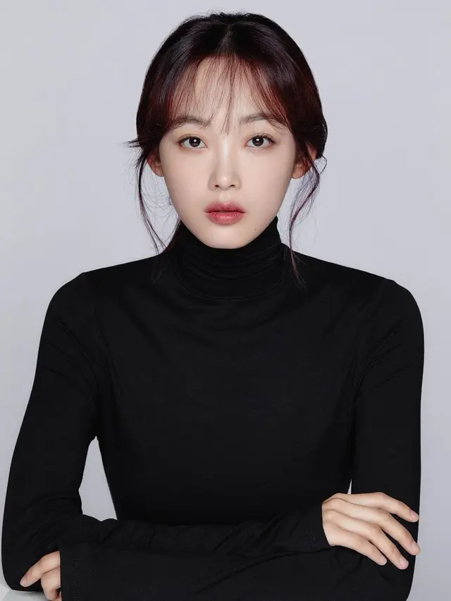 6 Potret Lee Yoo Mi Aktris 'All of Us Are Dead', Pernah Jadi Anak SD di Usia 17 Tahun
