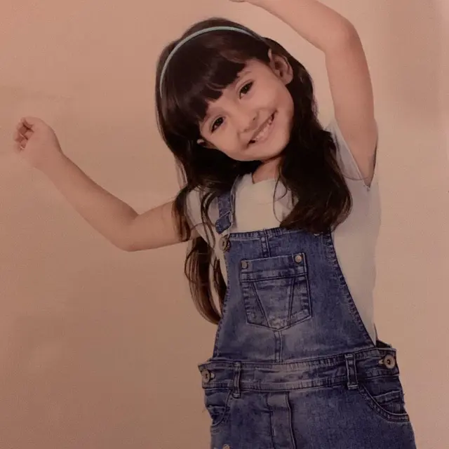 Debut Main Sinetron di Usia 5 Tahun, Ini 6 Potret Masa Kecil Hadijah Shahab