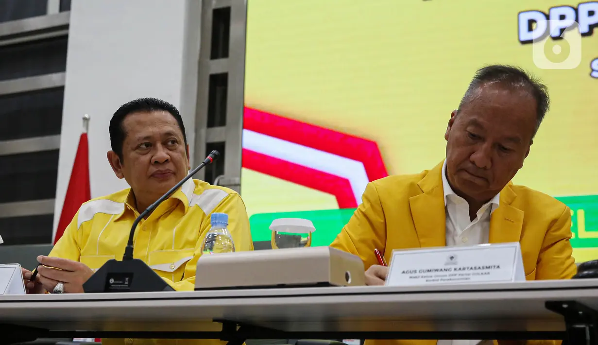 Agenda utama rapat pleno Partai Golkar malam ini, pertama pembacaan surat pengunduran diri Airlangga dari jabatan Ketua Umum sekaligus penunjukan Plt. (Liputan6.com/Angga Yuniar)