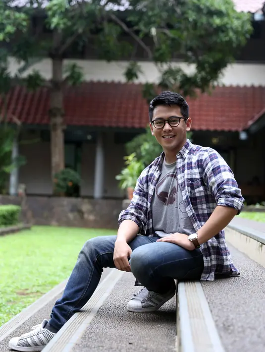 Saat ditawari bermain di web series ‘School of The Dead’ Ario pun tak berpikir panjang. cerita di serial ini berbeda dari film-film horor kebanyakan. Mencekam namun penuh teka-teki di dalamnya. (Nurwahyunan/Bintang.com)