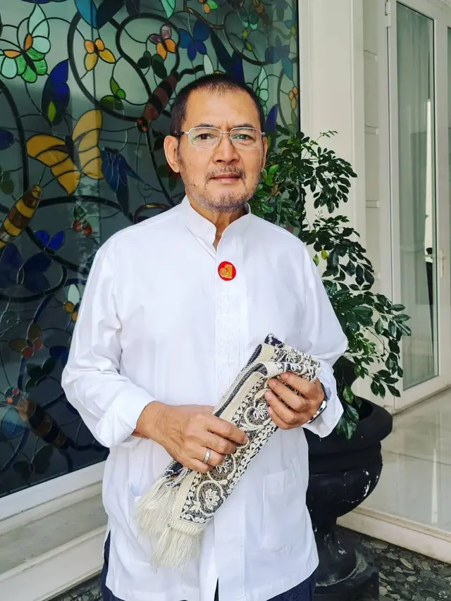 Bambang Trihatmodjo. (Foto: Dok. Instagram @mayangsari_official)
