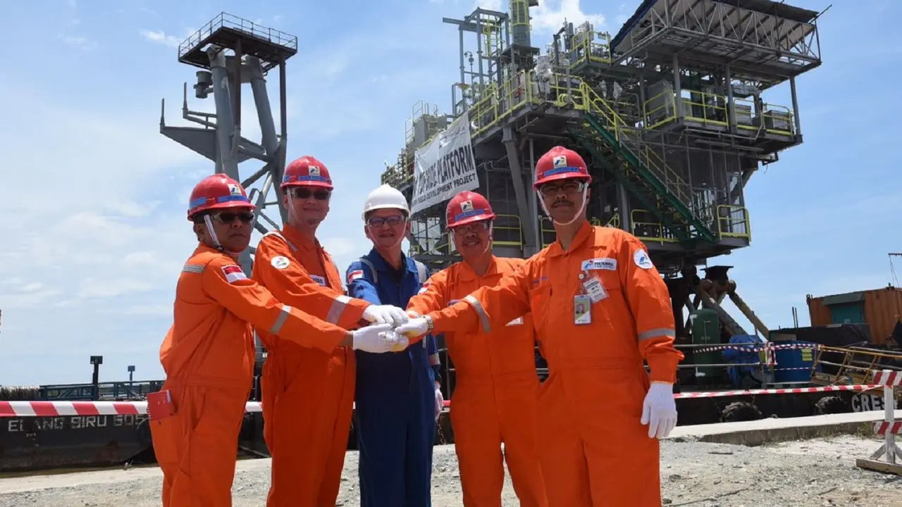 PT Pertamina Hulu Energi Offshore North West Java (PHE ONWJ) Segera Pasang Anjungan SPA (Foto: PHE ONWJ)