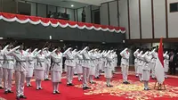 Heru Budi Kukuhkan Paskibraka Jakarta untuk Upacara 17 Agustus 2024