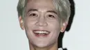 Minho SHINee juga pernah gagal tampil menawan karena makeup wajahnya yang tak rata dan membuatnya terlihat pucat. (Foto: Kpop Zone/KapanLagi)