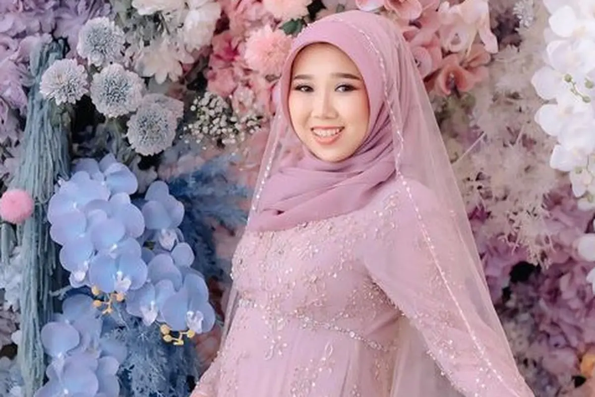 Kiky Saputri saat tasyakuran empat bulanan kehamilan