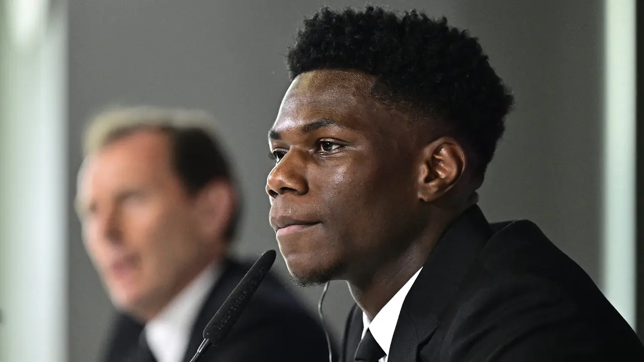 Aurelien Tchouameni Resmi Diperkenalkan Sebagai Pemain Baru Real Madrid