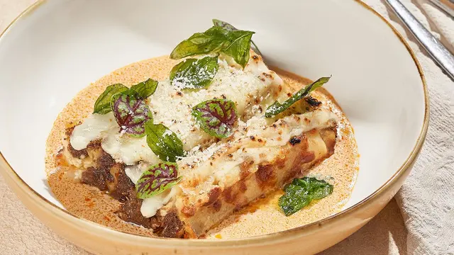 Menu Fusion Rendang Lasagna di Rocca. dok. Rocca