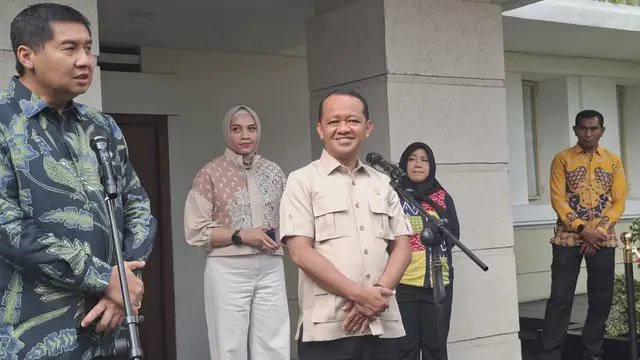 Menteri Koordinator Bidang Hilirisasi dan Transisi Energi Bahlil Lahadalia dan dan Menteri Perumahan dan Kawasan Permukiman (PKP) Maruarar Sirait.