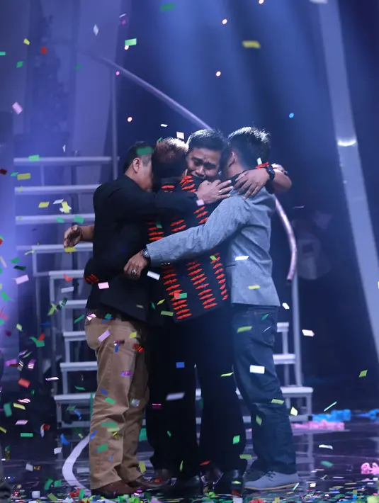 Meski sempat tersenggol, Ical berhasil mendapatkan perolehan SMS lebih baik dibanding, Weni kontestan asal Pontianak. Ical memperoleh SMS 54.8 persen, unggul atas Weni yang hanya memperoleh SMS 45.2 persen. (Galih W. Satria/Bintang.com)