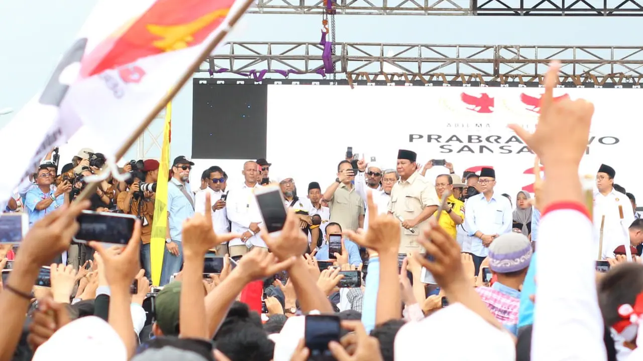 Calon presiden (capres) nomor urut 02 Prabowo Subianto menggelar kampanye terbuka di area Stadion Pakansari, Cibinong, Kabupaten Bogor, Jawa Barat. (Liputan6.com/Achmad Sudarno)