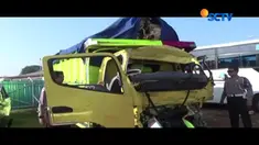 Kecelakaan terjadi saat truk melaju dari Palimanan menuju Jakarta. Diduga pengemudi mengantuk sehingga truk menabrak truk tronton.