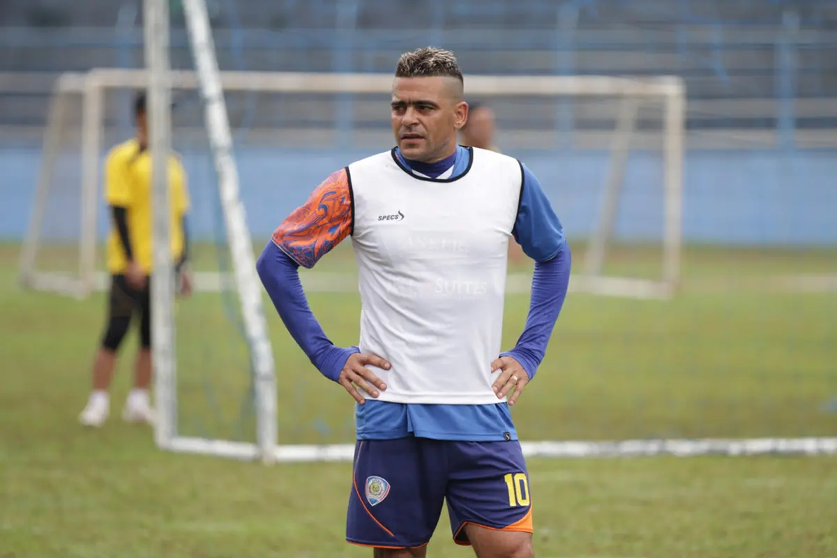 Cristian Gonzales