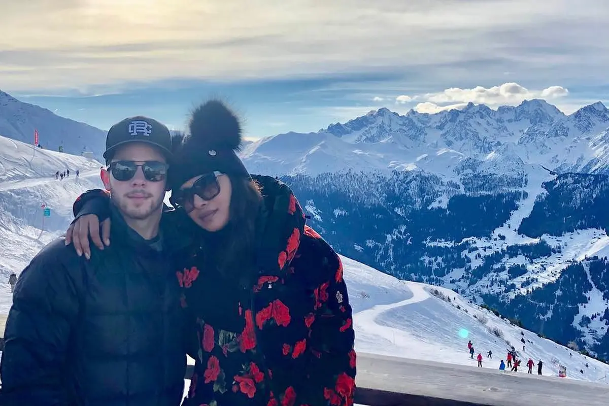 Priyanka Chopra - Nick Jonas