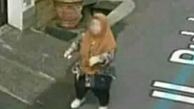 7 Potret Nyeleneh Orang Di Google Street View Ini Bikin Mringis