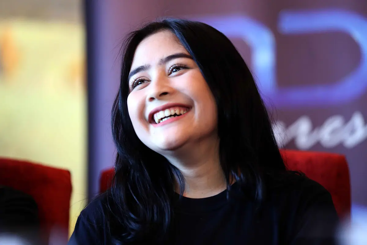 [Bintang] Prilly Latuconsina