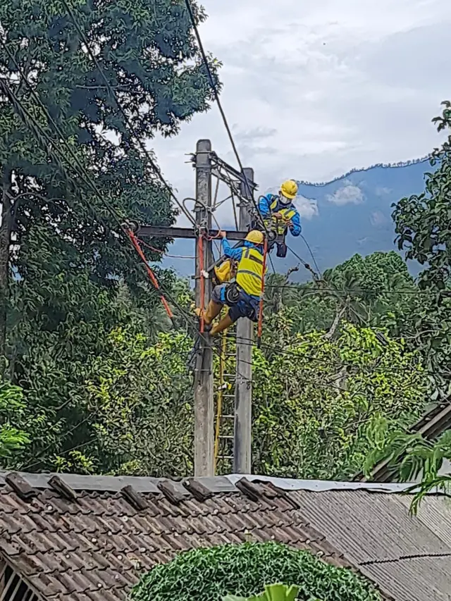Listrik di lokasi erupsi Gunung Semeru