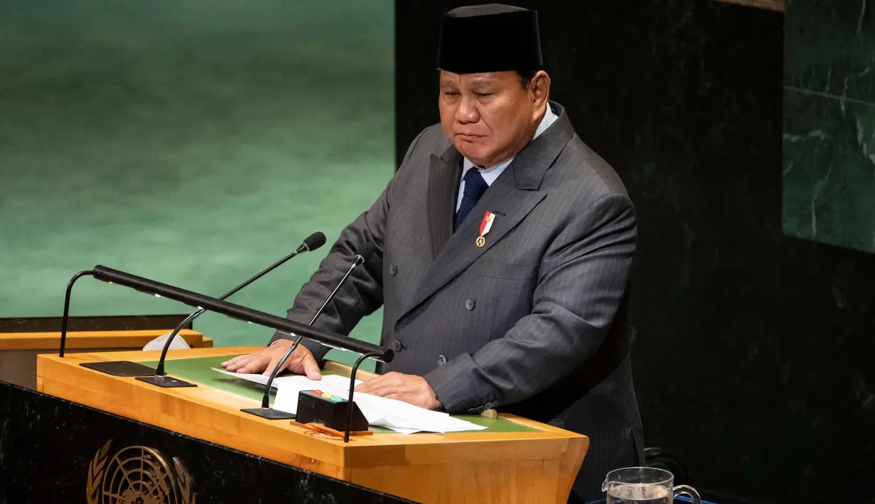 Presiden Prabowo juga mengungkap keprihatinan mendalam atas tragedi kemanusiaan di Gaza. Ia menyoroti ribuan korban jiwa, termasuk perempuan dan anak-anak, serta menyerukan dihentikannya kekerasan terhadap warga sipil. (AP Photo/Yuki Iwamura)