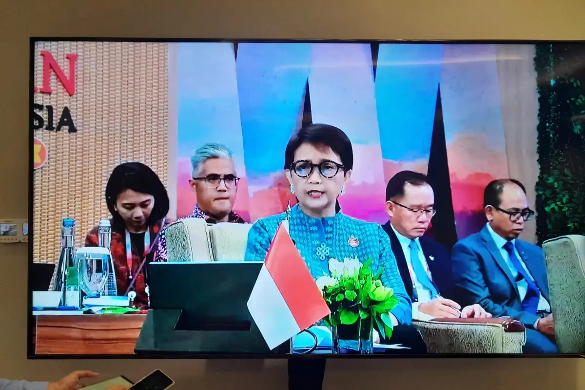 Menlu RI Retno Marsudi di acara pertemuan para menteri luar negeri ASEAN di Jakarta, Selasa (11/7/2023).
