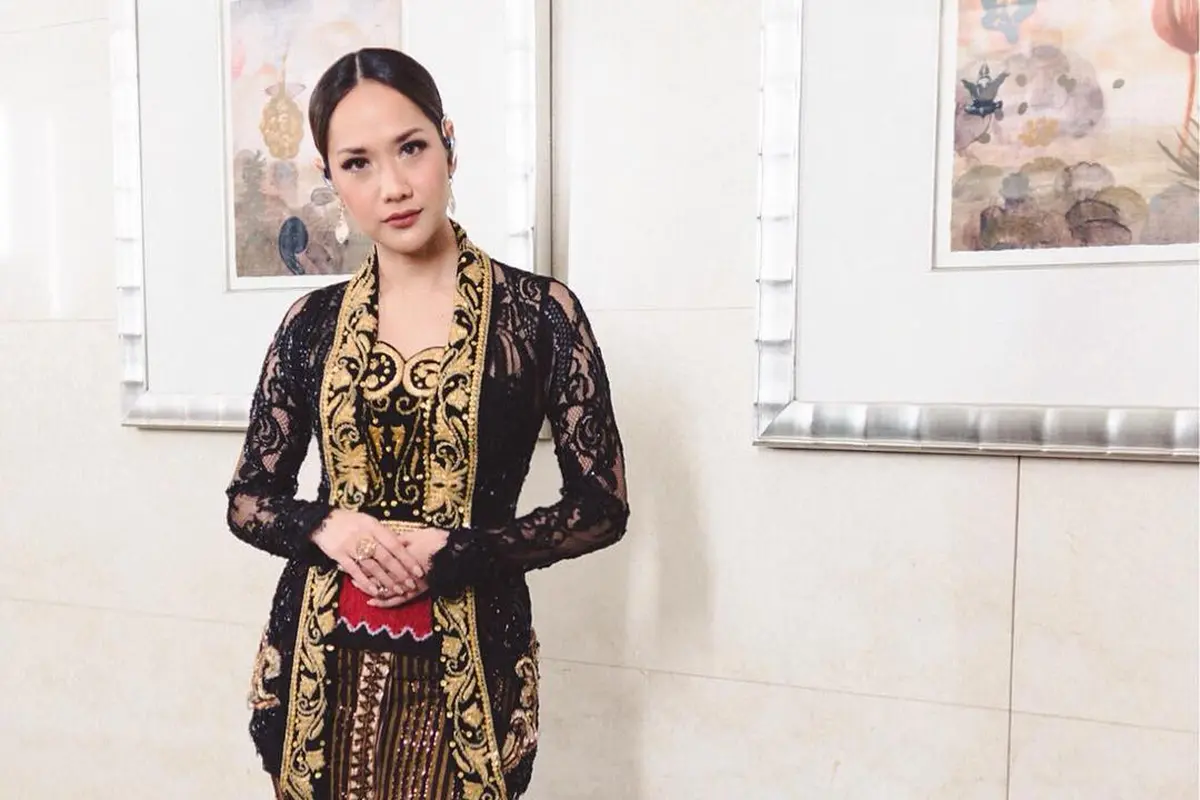 6 Penampilan Bunga Citra Lestari Pakai Kebaya, Pesona Wanita Indonesia