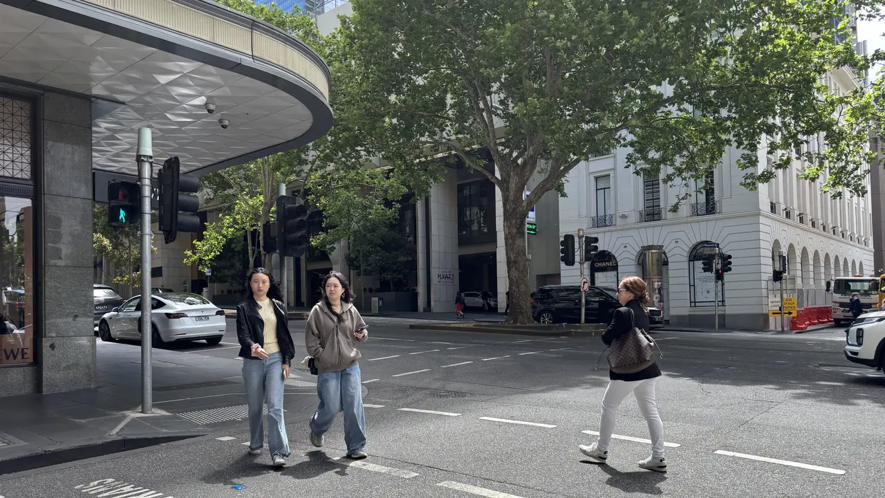 Suasana kota Melbourne yang menyediakan ruang luas dan fasilitas lengkap bagi pejalan kaki. (Liputan6.com/Tira)