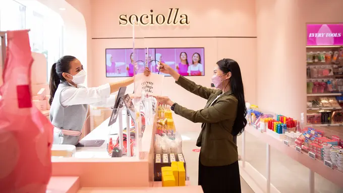 Belanja produk kecantikan