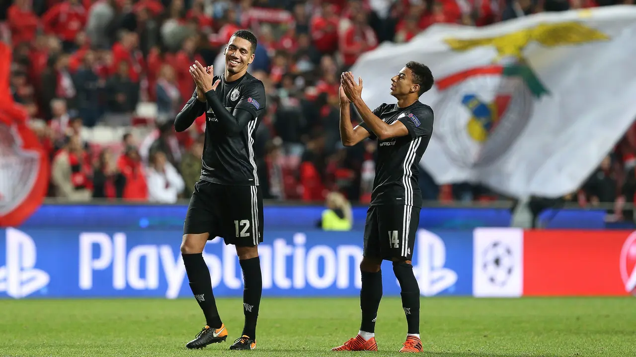 Manchester United Tundukkan Benfica