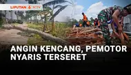 Angin kencang yang berlangsung di kawasan Klaten bahkan sampai membuat tower sutet roboh. Sementara di Grobogan, pemotor yang tengah meneduh nyaris ikut terbawa angin.