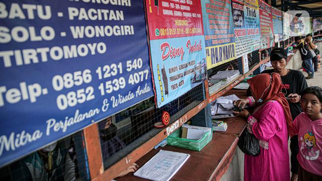FOTO: Sebagian Pemudik Pulang Kampung Lebih Awal Hindari Puncak Arus MudikFOTO: Sebagian Pemudik Pulang Kampung Lebih Awal Hindari Puncak Arus Mudik