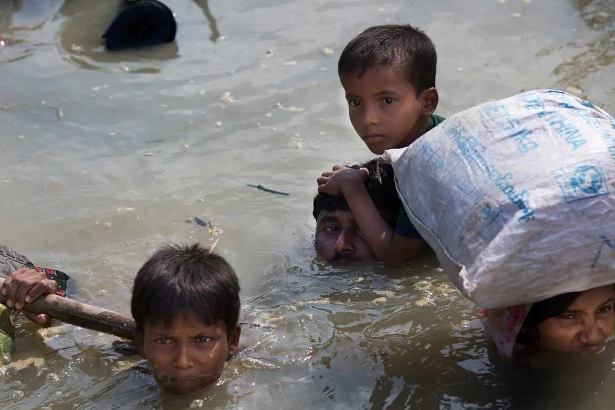 Potret Pilu Bocah Rohingya yang Menyesakkan Dada