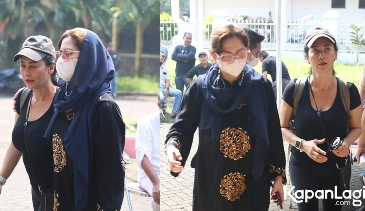 Artis senior Meriam Bellina dan Cut Keke tampak telah sampai di rumah duka Eeng Saptahadi.  [KapanLagi.com/Budy Santoso]
