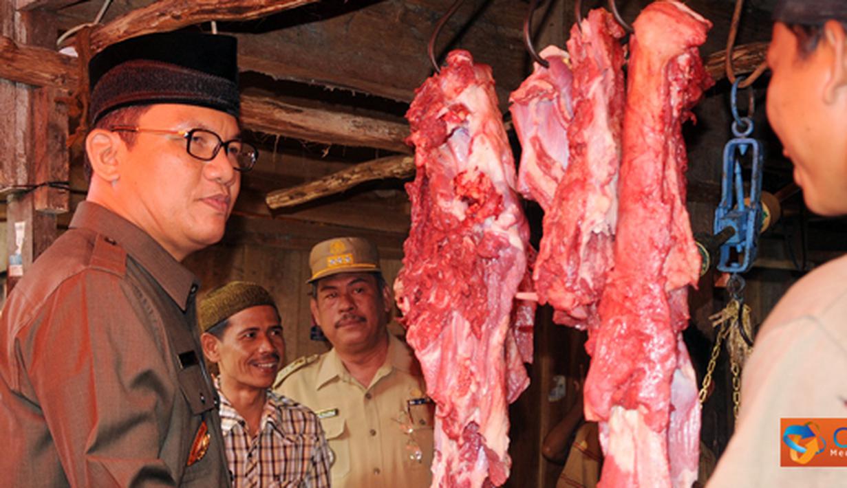 Citizen6, Tulang Bawang: Bupati meninjau Pasar Mulya Asri, Kecamatan Tulang Bawang Tengah pada, Rabu (24/08). (Pengirim: Jerry Hasan)