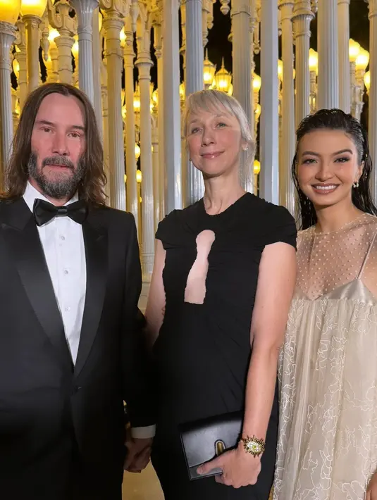 Sebagai aktor Indonesia, Raline Shah banyak bertemu artis Hollywood di acara tersebut. [@ralineshah]