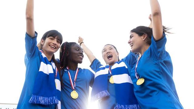 Ilustrasi menang lomba, class meeting