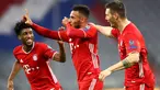 Gelandang Bayern Munchen, Corentin Tolisso (tengah) dan timnya berselebrasi setelah mencetak gol ke gawang Atletico Madrid pada matchday pertama Grup A Liga Champions di Allianz Arena, Kamis (22/10/2020) dini hari WIB. Bayern berhasil mencukur Atletico Madrid 4-0. (AP Photo/Matthias Schrader,Pool)