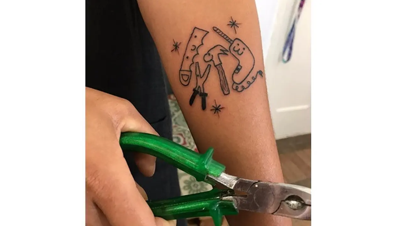 Tak Bisa Gambar Wanita Ini Malah Jadi Seniman Tatto, Hasilnya Tak Disangka